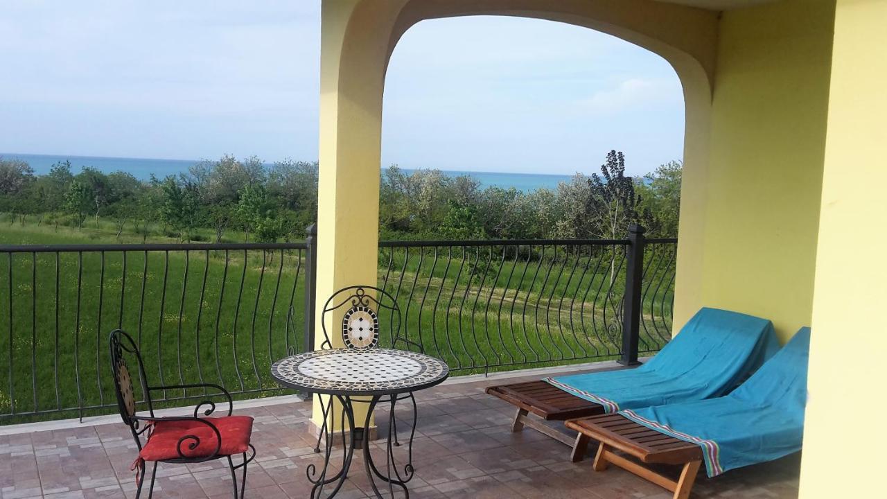 Villa Marianna 瓦斯托 外观 照片